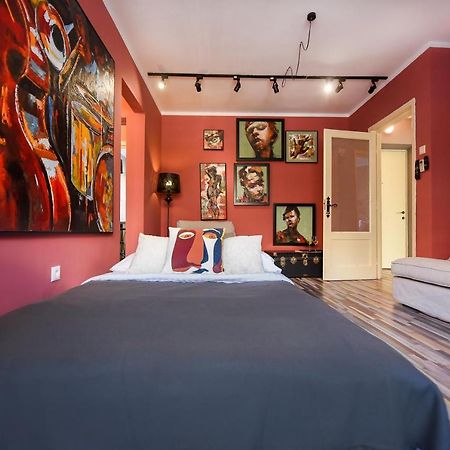 Captivating Old Town Apartment Bucharest Exterior photo