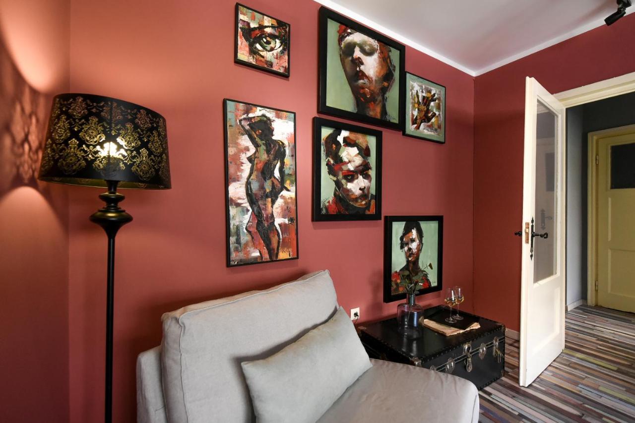 Captivating Old Town Apartment Bucharest Exterior photo
